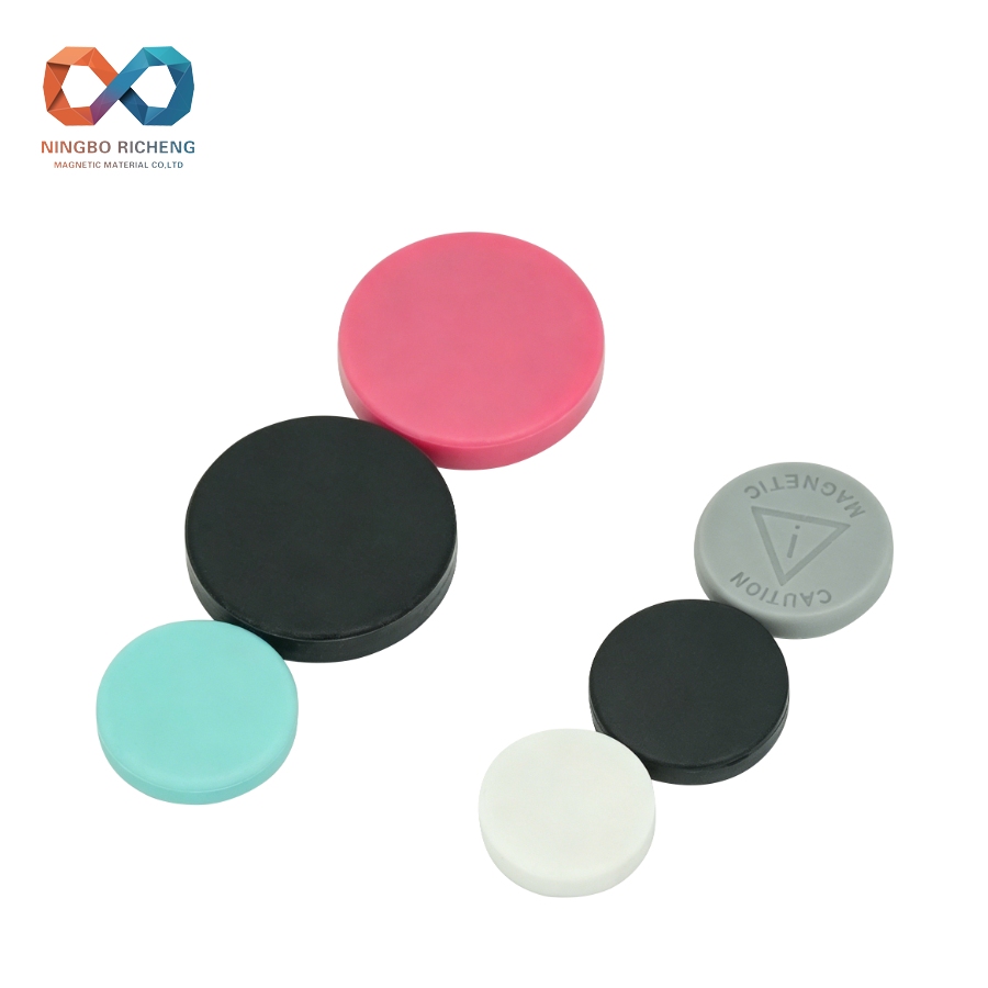 Rubber coated magnet pot RC6303